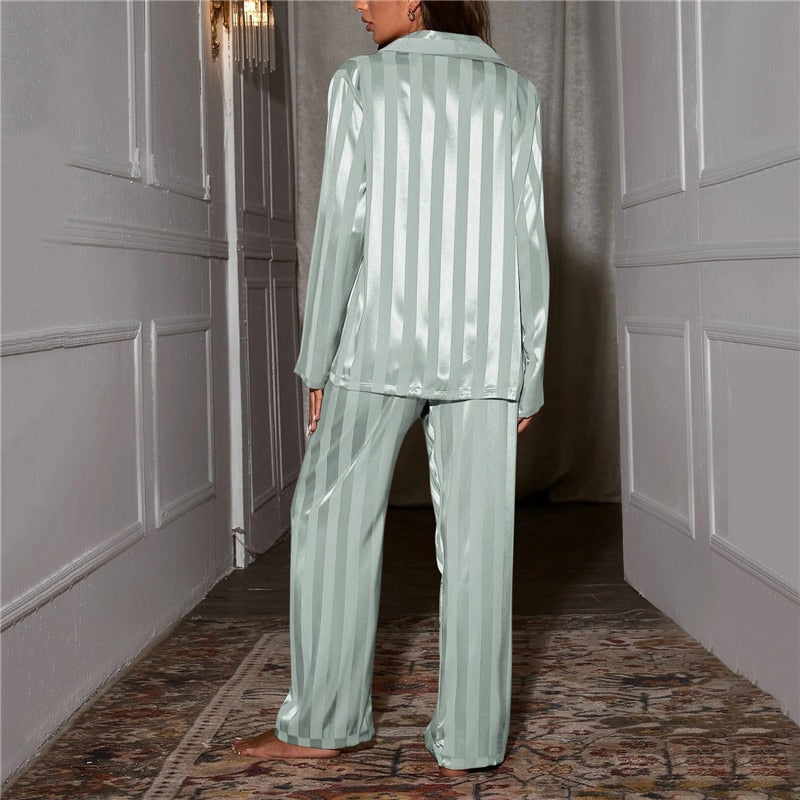 Satijnen Dames Pyjama Set | Ultiem Comfort & Hotel-Chic Glamour