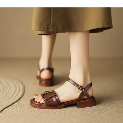 CARA | Tijdloze Dames Sandalen met Luxe Goudkleurige Gesp - Elegant, Zomers & Comfortabel