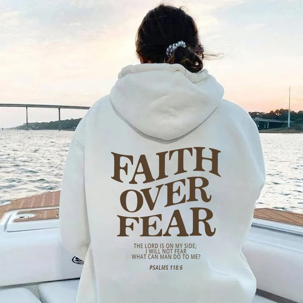 FAITH | Hoodie Voor Dames Met ‘Faith Over Fear’ Print – Zacht, Geloofsvol & Perfect Voor Elke Dag