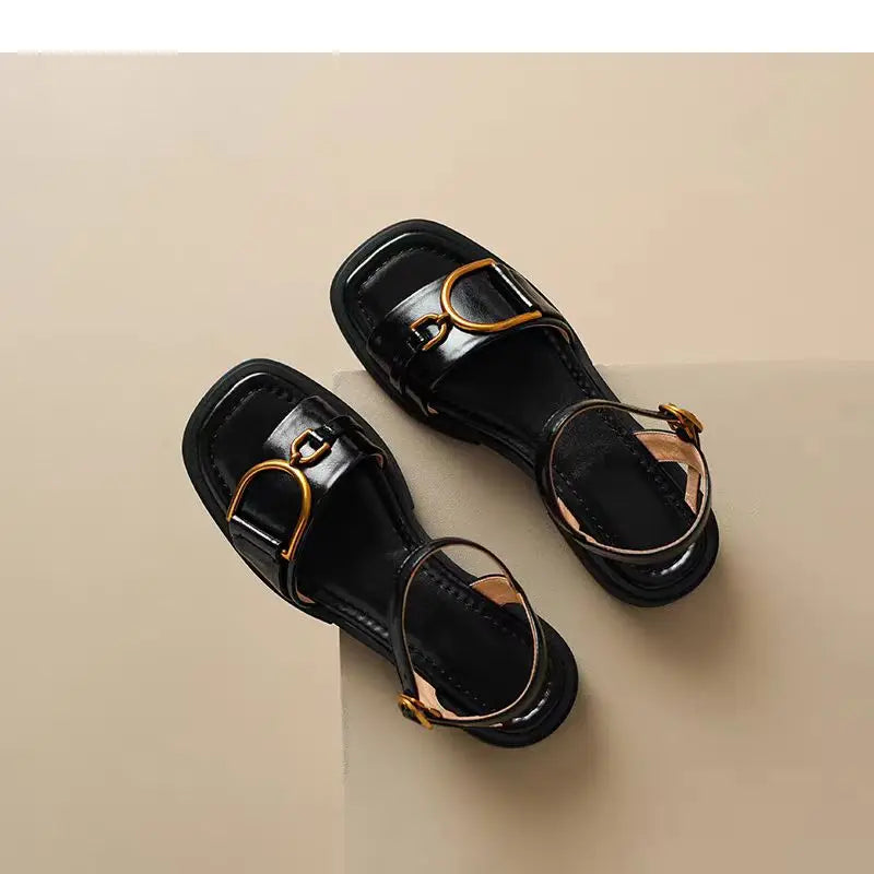 CARA | Tijdloze Dames Sandalen met Luxe Goudkleurige Gesp - Elegant, Zomers & Comfortabel