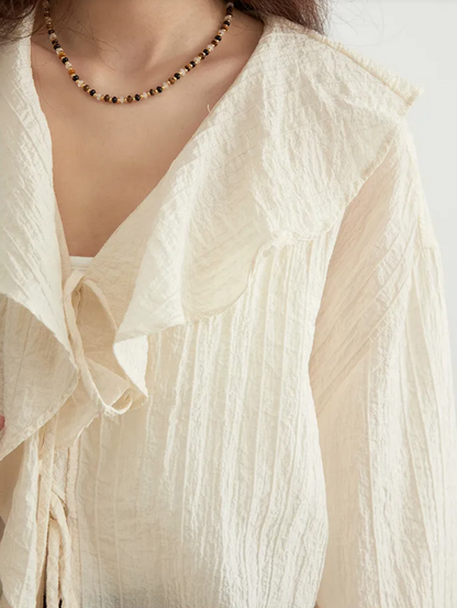 LEONA | Luchtige Dames Blouse met Ruffle Kraag – Luchtige Zomerstijl met Romantische Flair