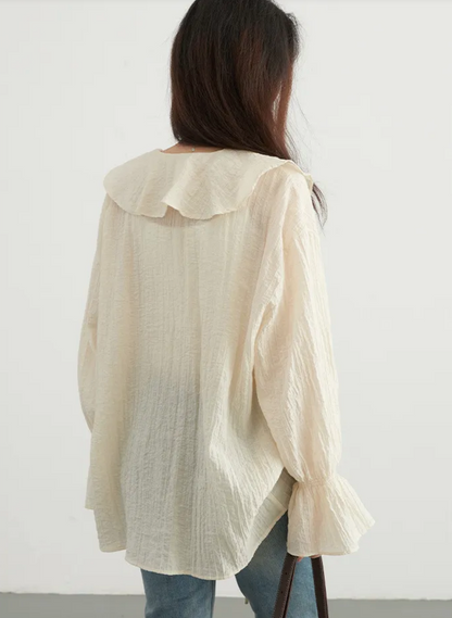 LEONA | Luchtige Dames Blouse met Ruffle Kraag – Luchtige Zomerstijl met Romantische Flair