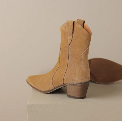 Elegante Suède Cowboylaarzen Met Lage Hak | Stijlvolle Everyday Western Look