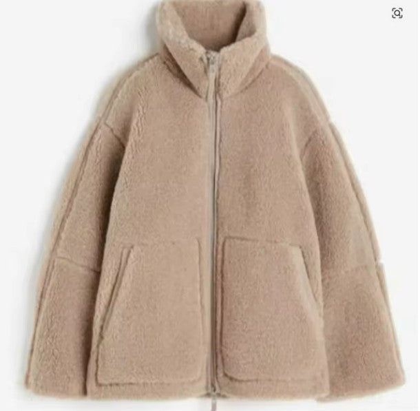 ROMY | Oversized Lamswollen Damesjas met Rits en Staande Kraag - Warm, Stijlvol & Perfect voor de Frisse Dagen