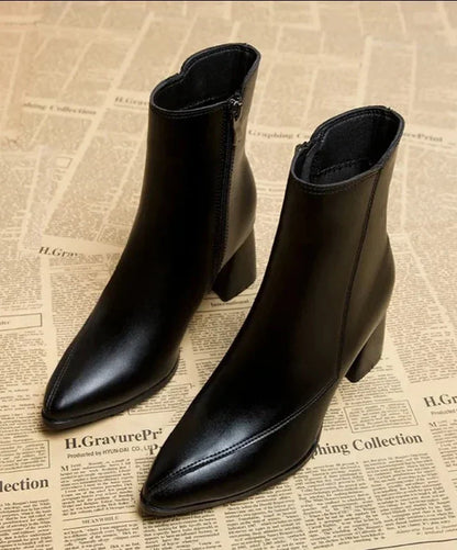 TINA | Zwarte Punt Enkellaarzen Voor Dames Van Leer - Chic & Stijlvol