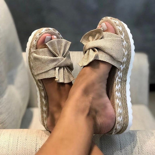 LYNN | Dames Platform Slippers Met Strikdetail – Comfortabel, Luchtig, Trendy
