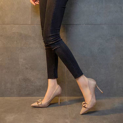 MIREILLE | Vrouwenhakken met Geweven Textuur en Metalen Detail – Elegant, Verfijnd & Tijdloos