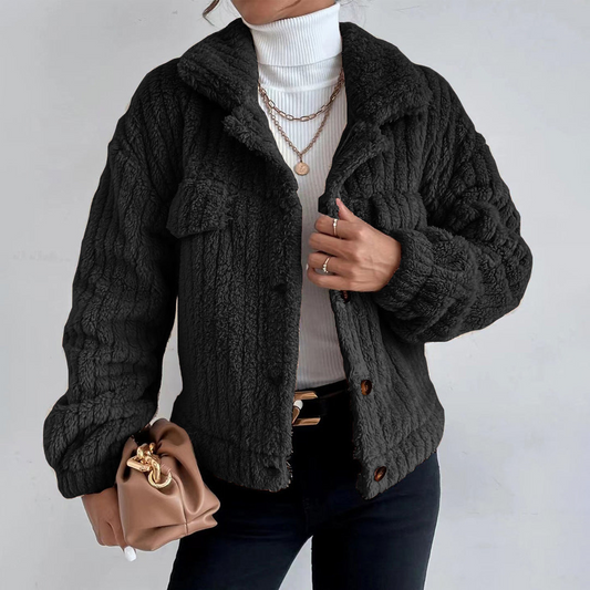 MAEVA | Korte Dames Teddyjas Met Borstzakken – Warm, Modieus & Perfect Voor Winterse Looks