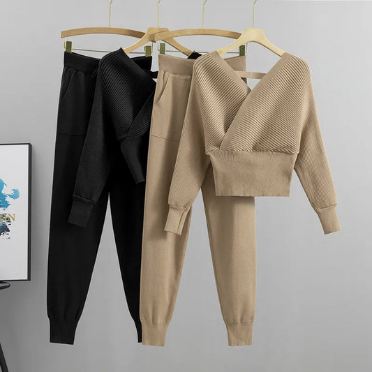 ILONA | Gebreide Joggerset Voor Dames Met Gekruiste Damestrui – Flatterend, Comfortabel & Casual-Chic Voor Elke Dag