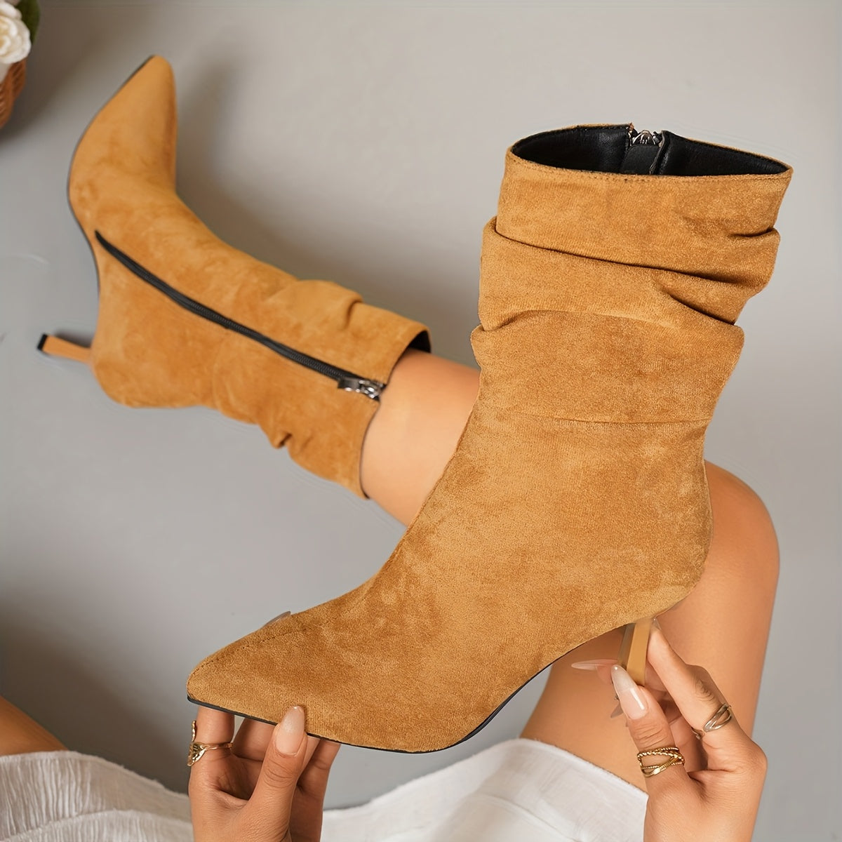 Elegante Slanke Dames Enkellaarsjes | Mid-High Plissé Boots Met Puntneus & Stiletto Hak