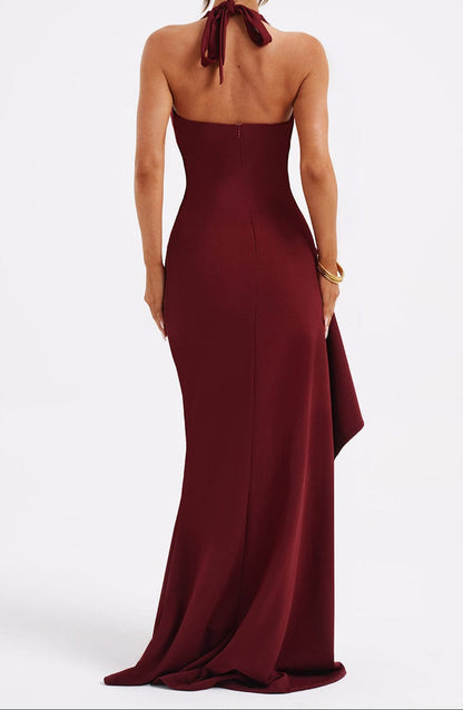 Elegante Maxi Jurk | Bordeaux Rode Avondjurk Met Split En Halterhals