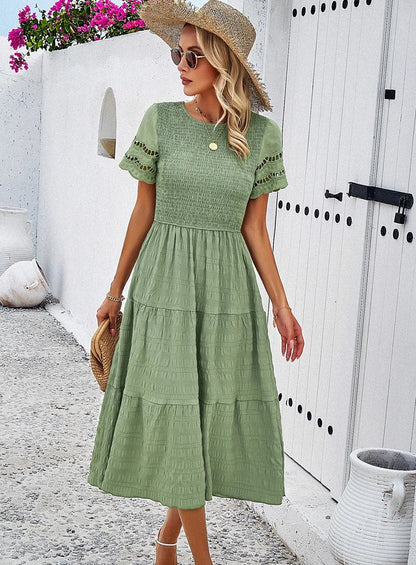 NOEMI | Luchtige Midi Jurk Met Smockdetail En Korte Mouwen – Comfortabel, Romantisch, Vakantieproof