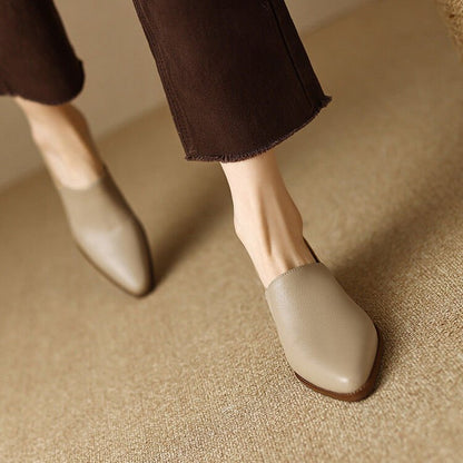 CARLA | Minimalistische Dames Instappers Met Spitse Neus – Elegant, Comfortabel, Tijdloos