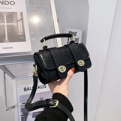 ÉLIANE | Crossbody mini handtas met chique structuur en gouden details